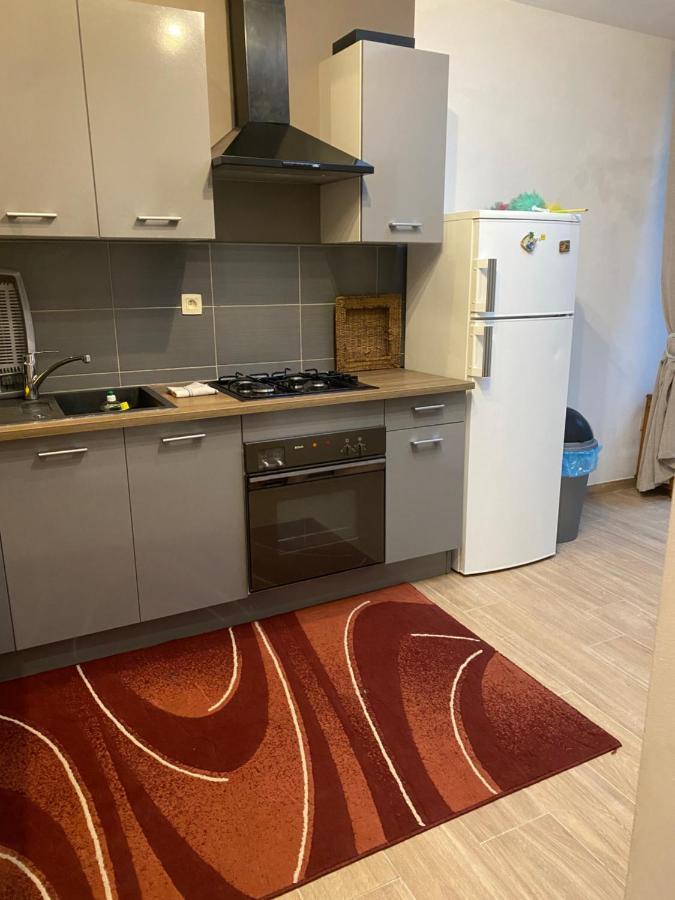 Superbe Appartement Шарлеруа Экстерьер фото